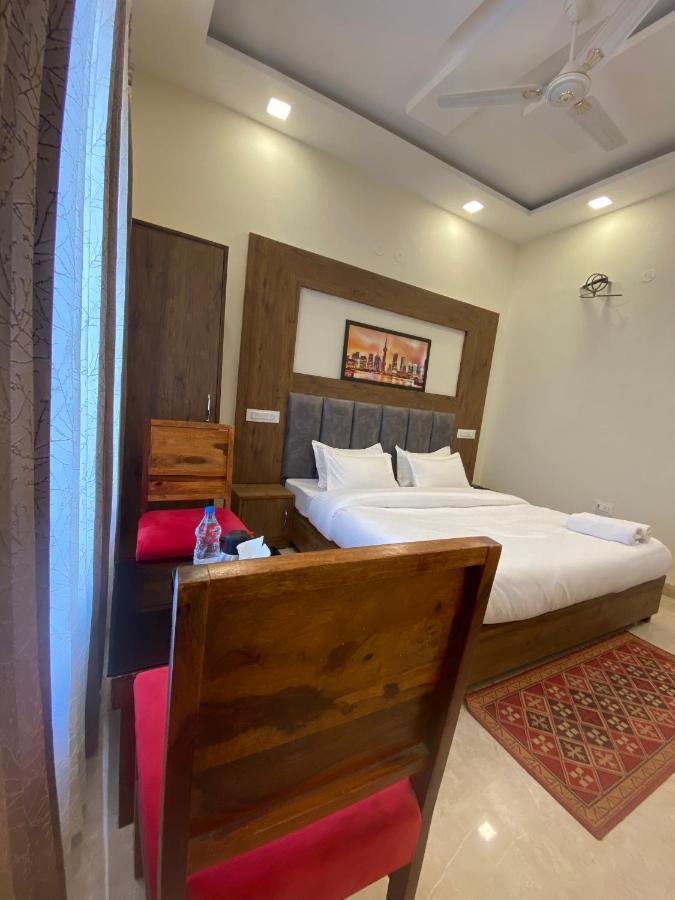 Hotel Woodlark Zirakpur - A Peaceful Stay Exterior foto