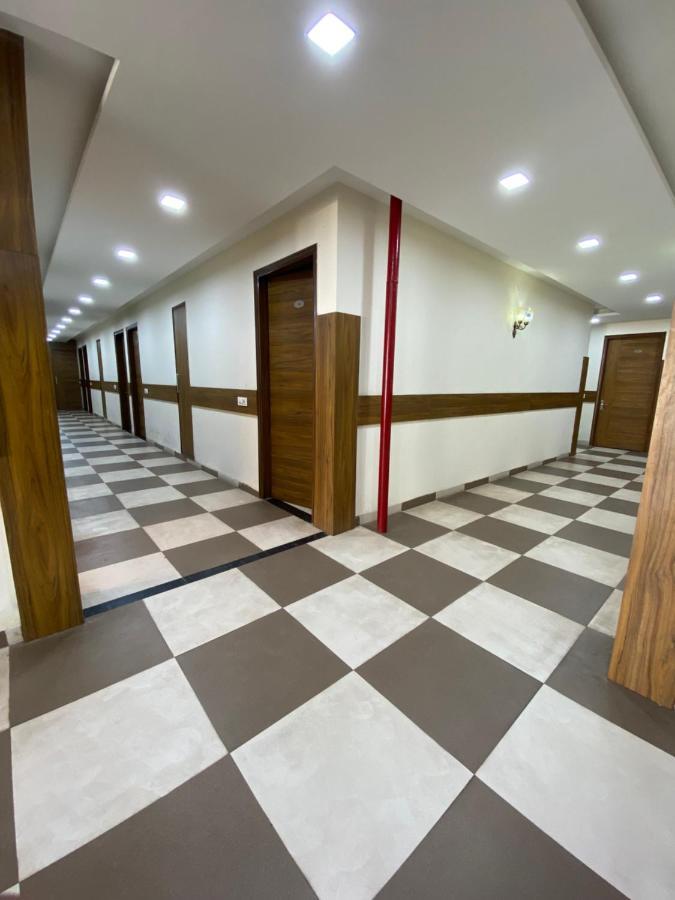Hotel Woodlark Zirakpur - A Peaceful Stay Exterior foto